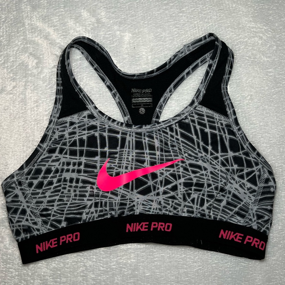 NIKE Pro sports bra